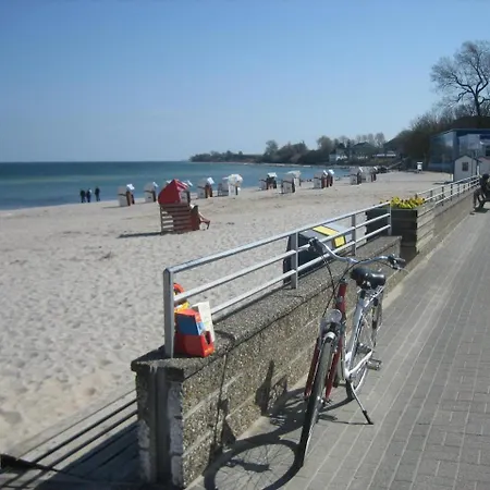 Ostseele - Tosi * Timmendorfer Strand