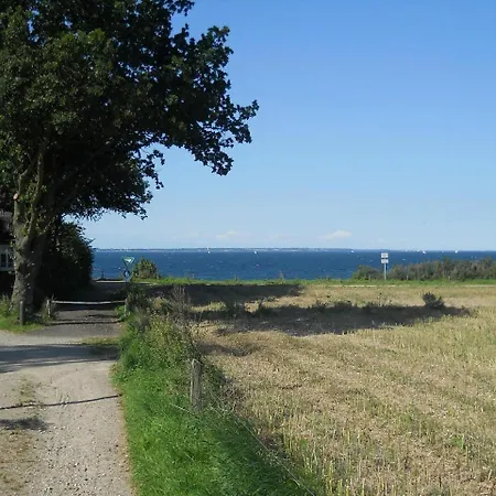 Ostseele - Tosi * Timmendorfer Strand